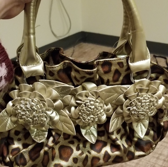 Hangbag - Picture 1 of 2